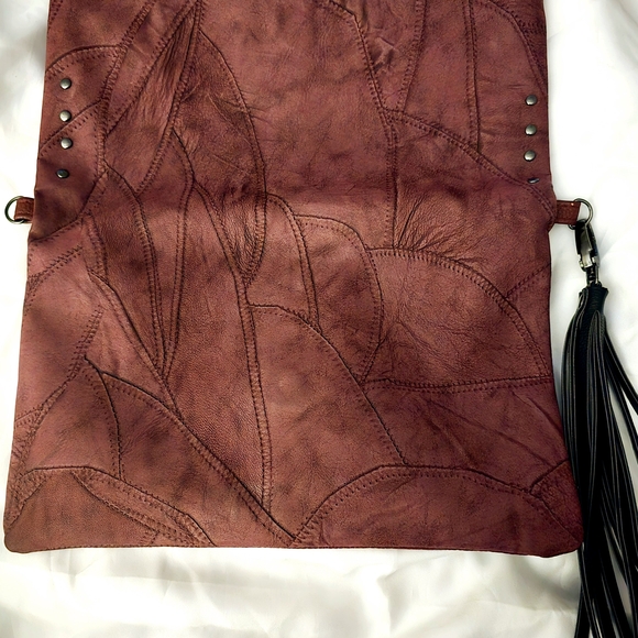 Wine Red Textured Leather Clutch / Cross Body Bag NWOT - Picture 2 of 6